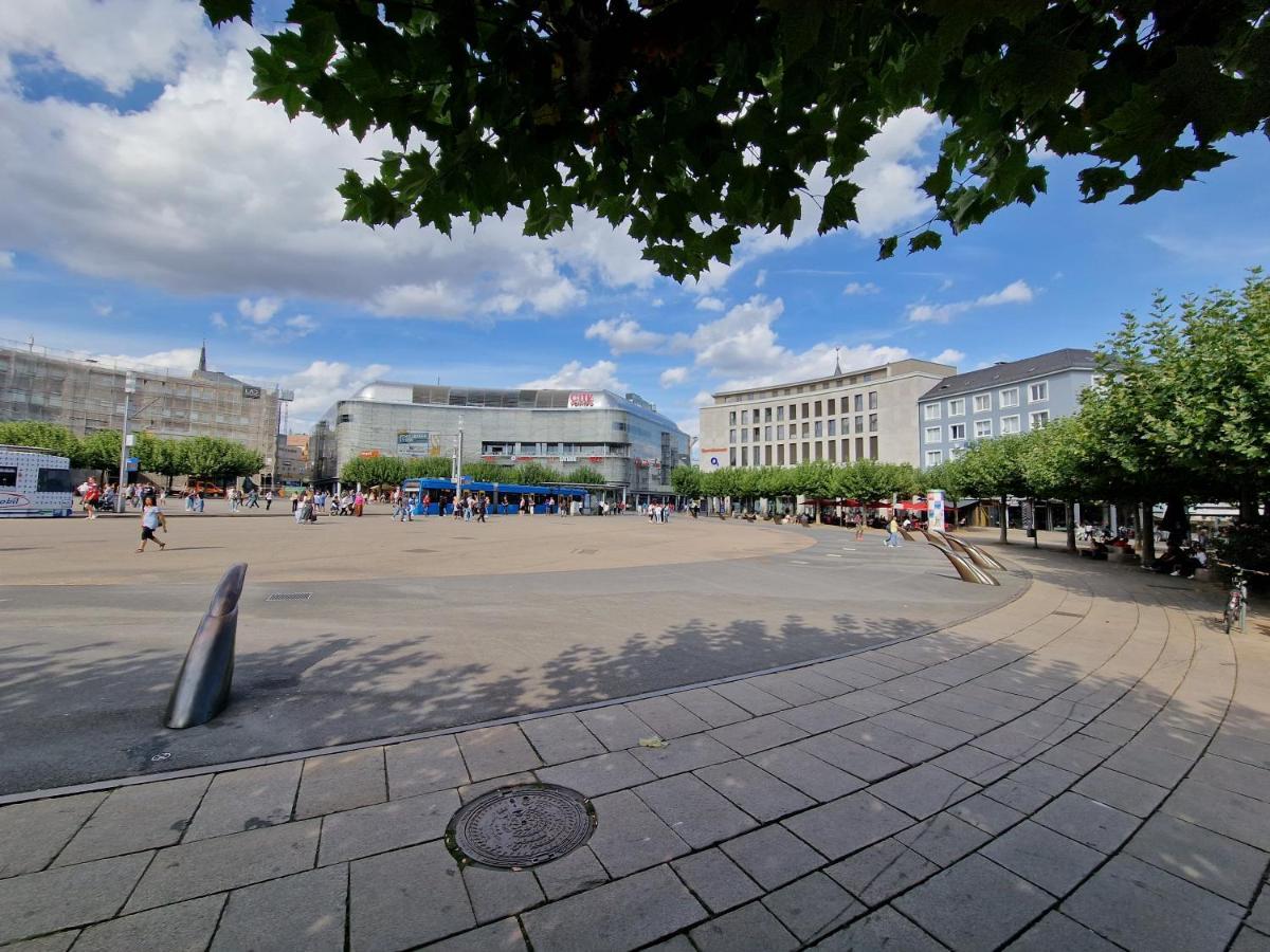 Exklusives Dachgeschoss-Apartment: Zentral in Kassel mit Highspeed-Internet Exterior photo