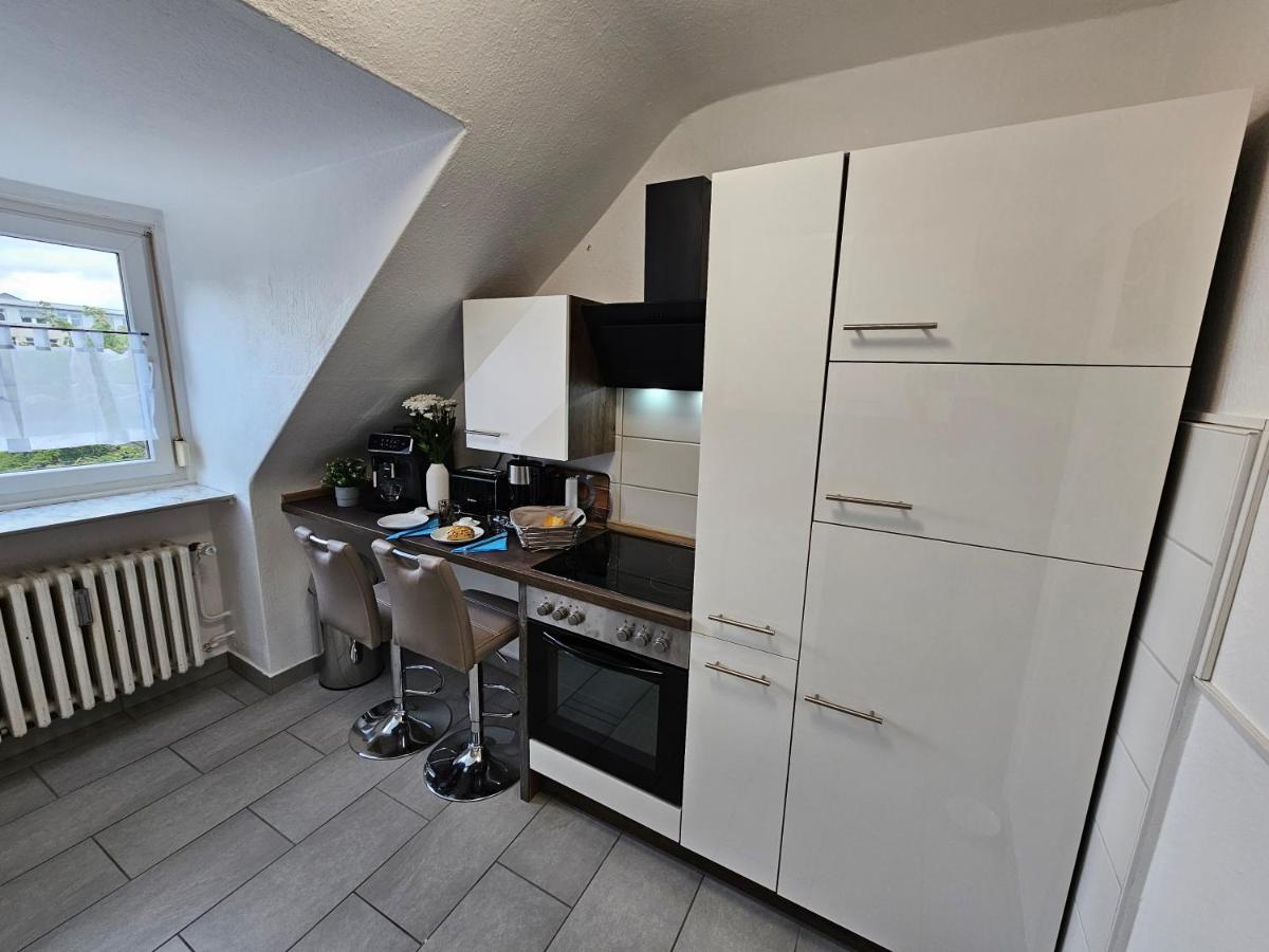 Exklusives Dachgeschoss-Apartment: Zentral in Kassel mit Highspeed-Internet Exterior photo