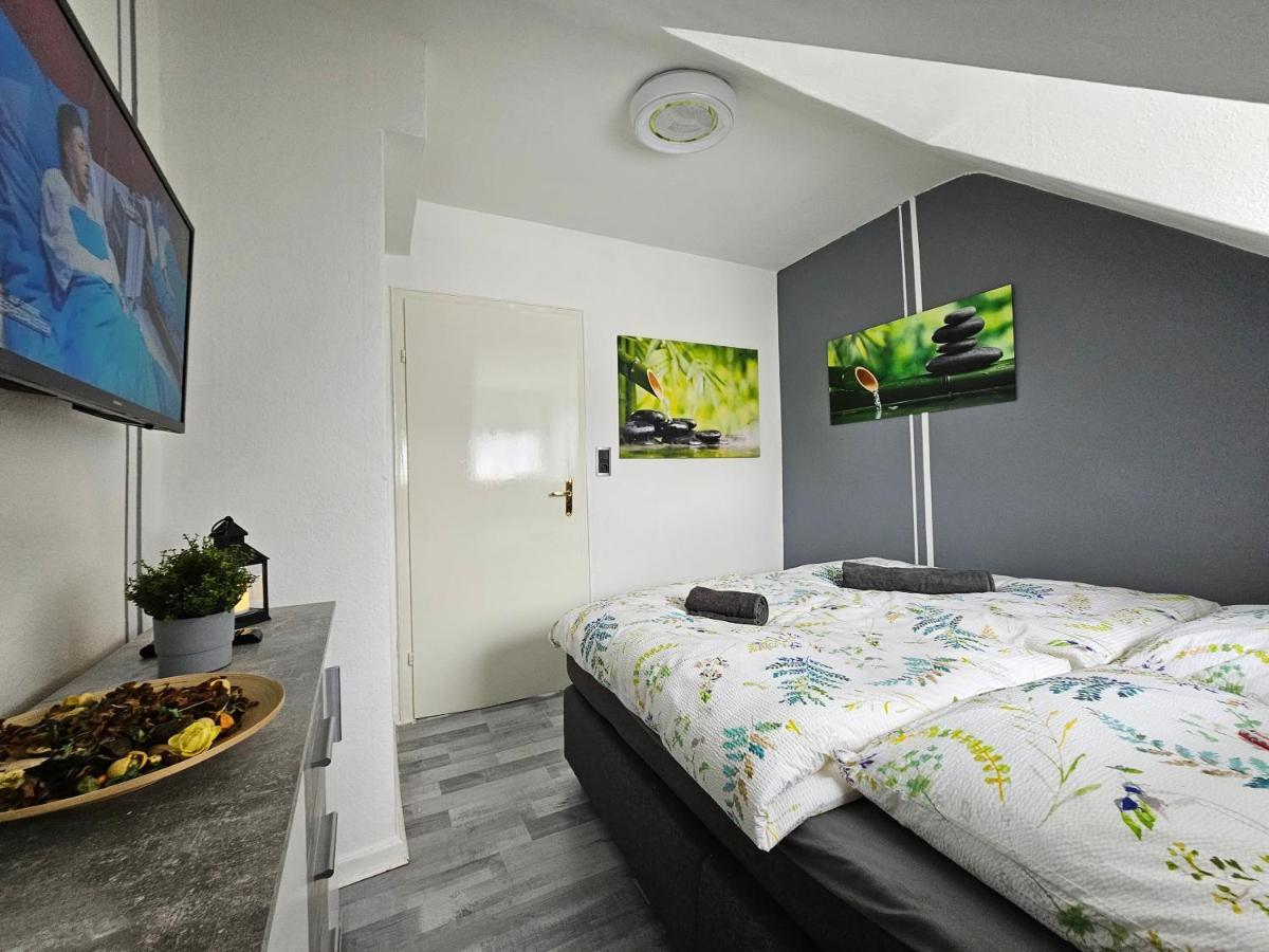 Exklusives Dachgeschoss-Apartment: Zentral in Kassel mit Highspeed-Internet Exterior photo